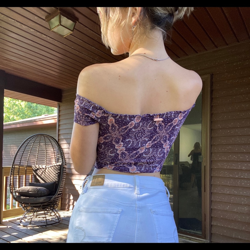 Kendal & Kylie top, off-the-shoulder crop top with a cool boho design Size XS